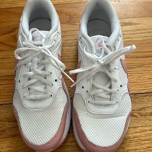 Nike Air Max size 6